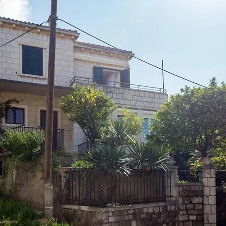 Patricija-duplex Three Bedroom With Balcony And Sea View A6 1 * Dubrovník