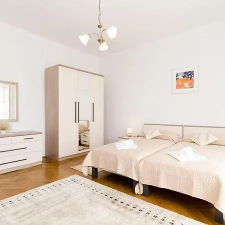 Casa de Férias Patricija-duplex Three Bedroom With Balcony And Sea View A6 1